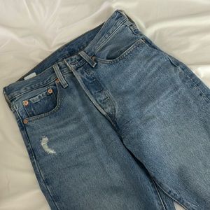 Levis Jeans. Size W26 L32